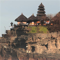 旅游胜地巴厘岛海神庙风景图片