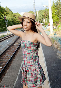 [Girlz-High] 16岁日本美女西浜ふうか户外写真图片 NO.417
