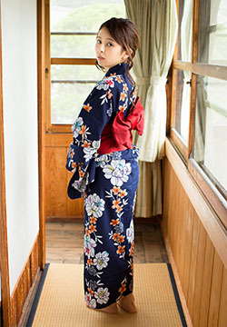 Minisuka.tv 日本美女明星松下陽月穿和服比基尼图片 NO.644