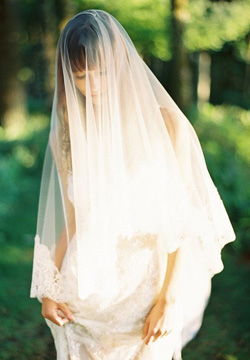 梦幻唯美的欧式新娘头纱婚纱摄影图片