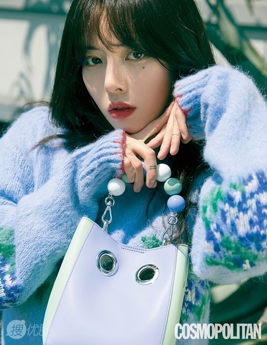 韩国女星泫雅时尚性感户外街拍写真图片