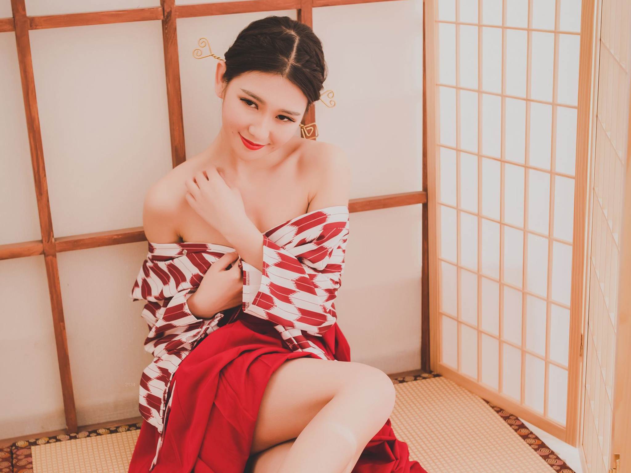 日本性感和服美女大胸乳巨骚浪写真图片平板壁纸 日本美女,和服美女,大胸美女,乳巨美女,